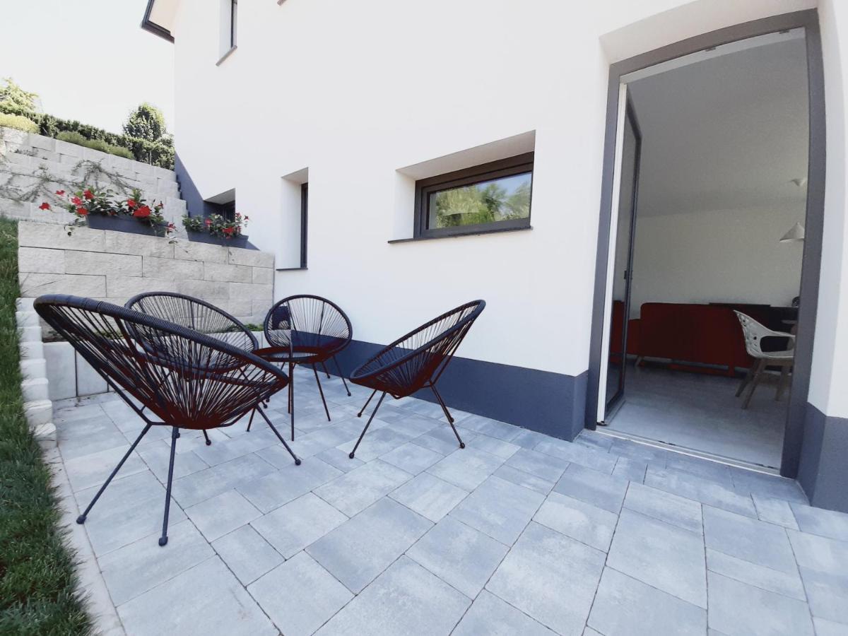 Green Bee Apartment Lesce  Ngoại thất bức ảnh
